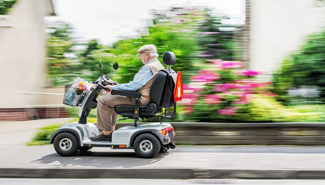 Hogyan válassz olyan elektromos kerekesszéket, amely visszaadja a mozgás szabadságát?