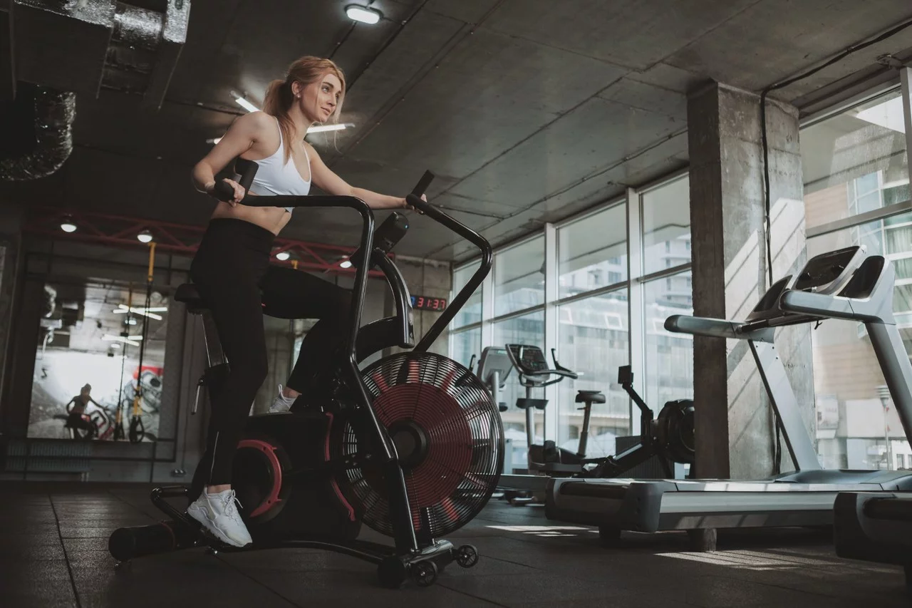 Airbike: mi ez, hogyan használd helyesen, és hogyan hozd ki belőle a legtöbbet?