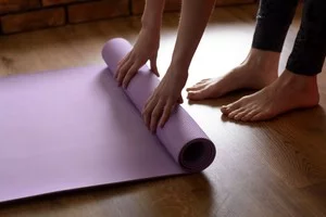 Hatékony pilates gyakorlatok otthon – neked is menni fog!