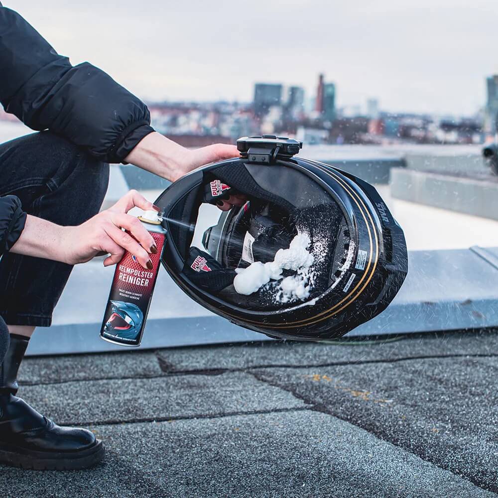 Tisztító- és fertőtlenítőszer a sisak belsejéhez S100 Helmet Interior Cleaner 300 ml termék 2. képe