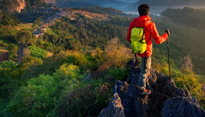Outdoor ruházat és kiegészítők