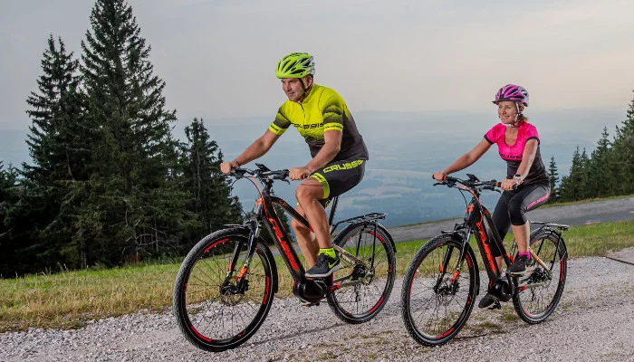 Trekking elektromos kerékpárok – hosszú távra, kényelmesen és stílusosan