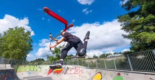 Ne csak gurulj – pörögj, ugorj, trükközz! Így válassz freestyle rollert