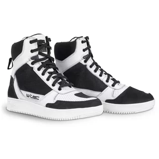 Motoros csizma W-TEC Bastige, megerősítés a váltó területén, fűzős rögzítés, fém fűzőlyukak, kényelmes neoprén szegély