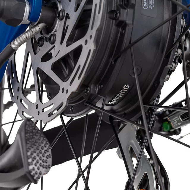 Elektromos gyermek kerékpár inSPORTline ISL Savager 360 Wh 24" - 2026, 24"-os Kenda gumik, Bafang motor,  SR Suntour XCM első teleszkópos villa - Versenyző Kék