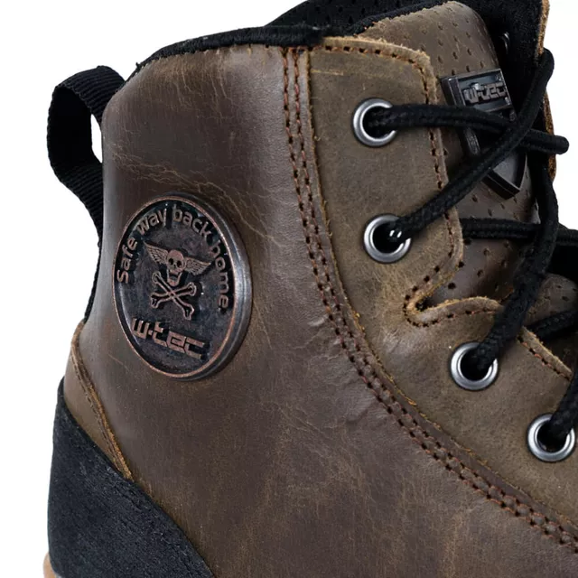 Motoros csizma W-TEC Fred, megerősített orr-rész, hurokkal ellátott pánt, dupla varrás csúszásmentes talp