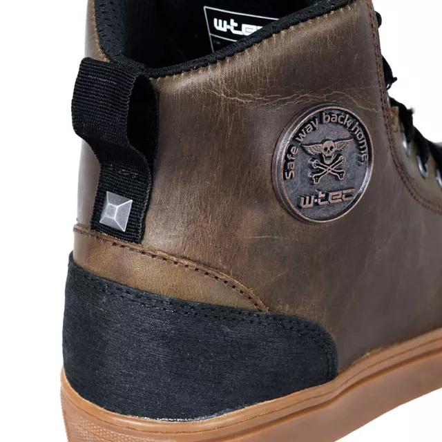 Motoros csizma W-TEC Fred, megerősített orr-rész, hurokkal ellátott pánt, dupla varrás csúszásmentes talp