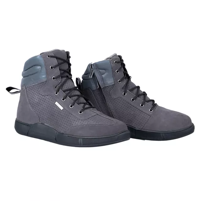 Motoros csizma W-TEC Elton, kis szellőzőnyílás, bokavédelem, megerősített orr- és sarokrész, dupla varrás, csúszásgátló talprész, fényvisszaverő elem - fekete-sötét szürke