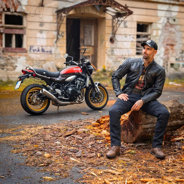 Bőr motoros kabát W-TEC Mungelli EVO, kivehető CE-védők, koptatott vintage stílus, steppelt panelek, puha kecskebőr - vintage fekete-barna