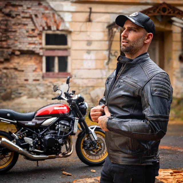 Bőr motoros kabát W-TEC Mungelli EVO, kivehető CE-védők, koptatott vintage stílus, steppelt panelek, puha kecskebőr - vintage fekete-barna