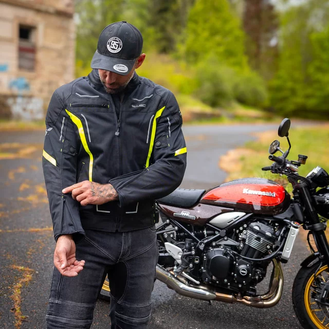 Férfi motoros kabát W-TEC Mirelio, kivehető rugalmas CE-védők, AirVent rendszer, tartós Maxdura® anyag, légáteresztő hálós bélés - fekete-fluo