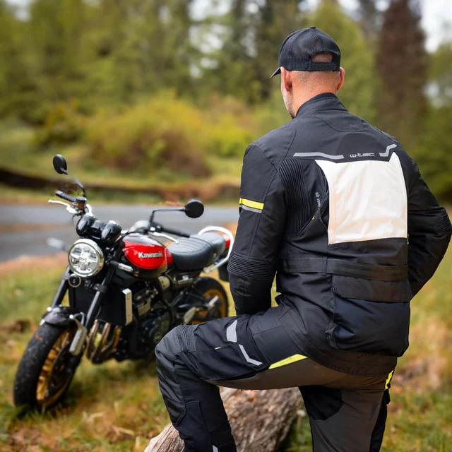 Motoros kabát  W-TEC Warao, AirVent System, belső klímamembrán, bordázott panelek a kar- és vállhajlatoknál, neoprén gallér szegély - fekete-fluo