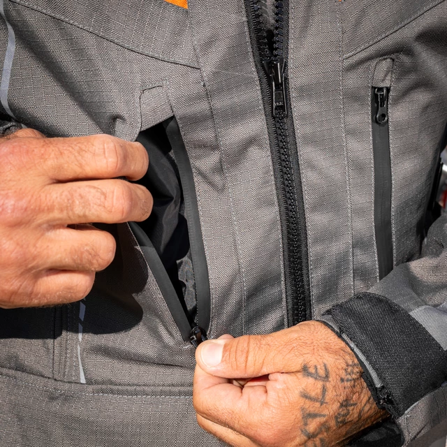 Túramotoros dzseki W-TEC Smackton