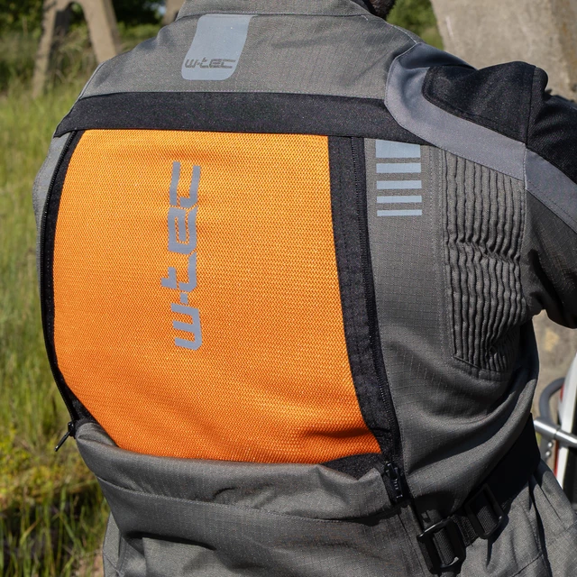 Túramotoros dzseki W-TEC Smackton