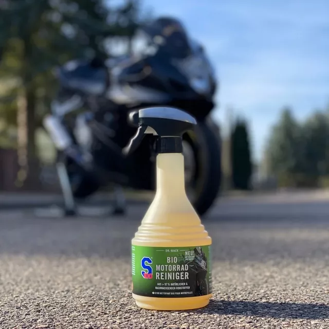 BIO motorkerékpár tisztító S100 Bio Moto Wash 750 ml, 97%-ban természetes nyersanyagokból készült, illat- és színezékmentes