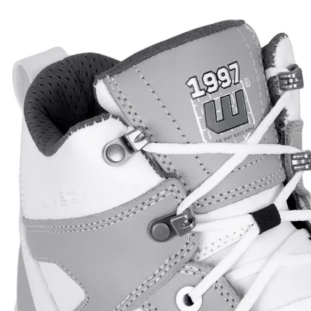 Motoros cipő W-TEC Arimes, fűzős rögzítés, fém fűzőlyukak, kivehető ergonomikus talpbetét, megerősítés a váltó területén, csúszásmentes talprész