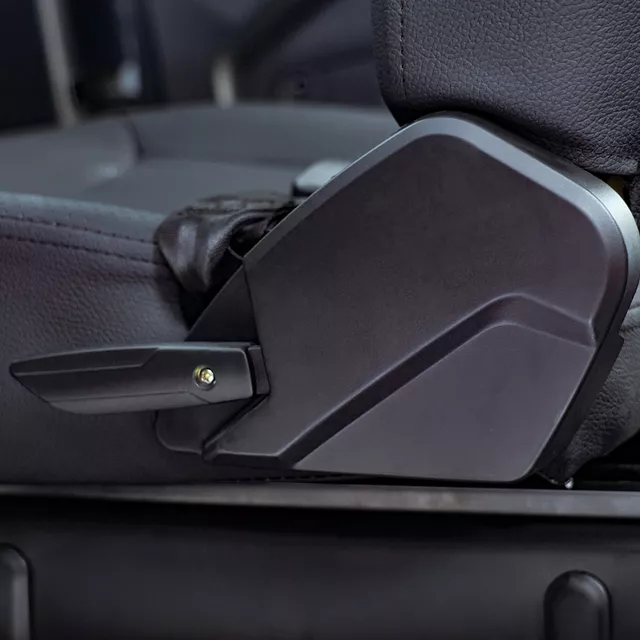 Elektromos robogó tetővel W-TEC Tukago - 45 km/h, tolatókamera 4"-os LCD kijelzővel, multimédiás Bluetooth, biztonsági övek, riasztórendszer - fekete