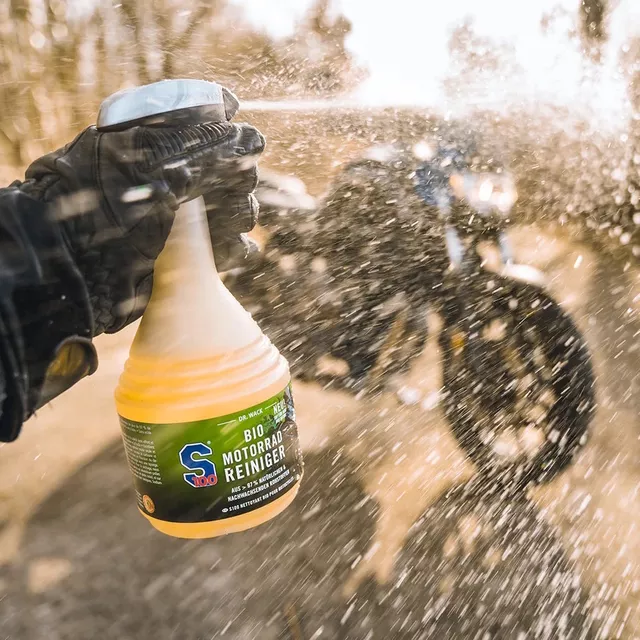 BIO motorkerékpár tisztító S100 Bio Moto Wash 750 ml, 97%-ban természetes nyersanyagokból készült, illat- és színezékmentes