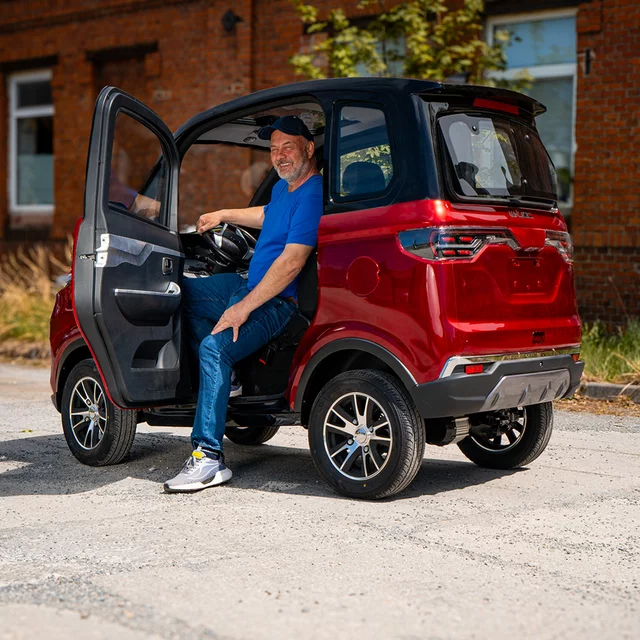 Elektromos négykerekű mopedautó W-TEC Tuligo, visszapillantó tükör, látványos digitális kijelző, multimédiás központ, légkondicionáló rendszer - szürke