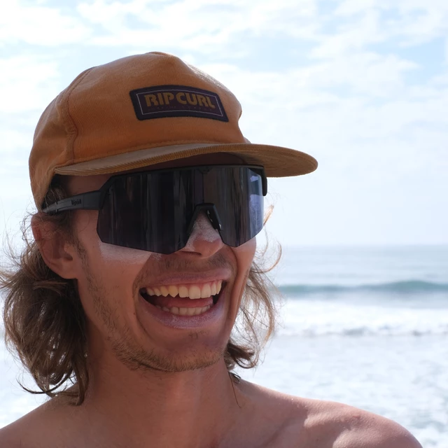 Sport napszemüveg Tripoint Trerikesröset - Turquoise Smoke /w Pink Multi Cat.3