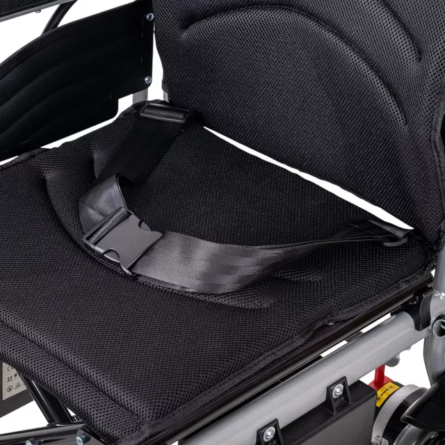 Elektromos kerekesszék inSPORTline Svanson, praktikus, egyszerű, levehető lábtartó, összecsukható kialakítás, joystick vezérlésű, max 130kg