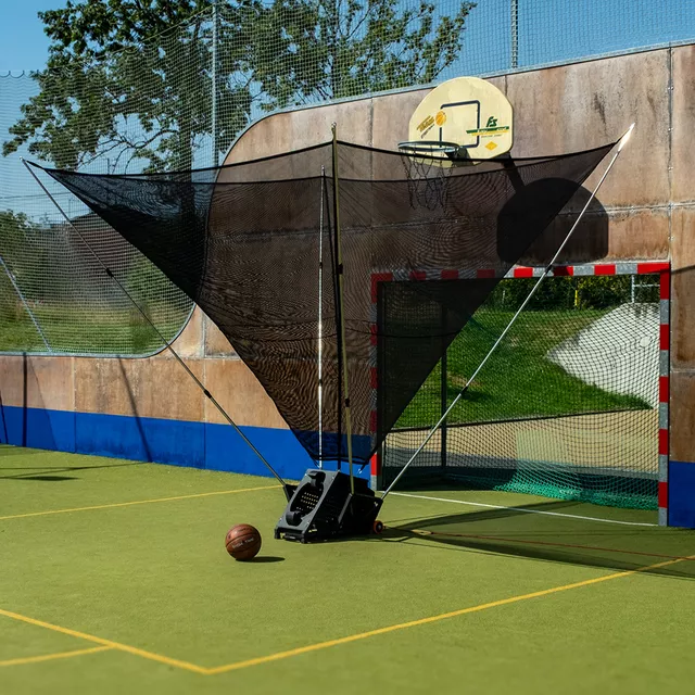 Elektromos labdavisszaadó inSPORTline Talahaso, teleszkópos rudak, kihúzható fogantyú, sebességbeállítás 0-100, tápellátás hálózati kábellel