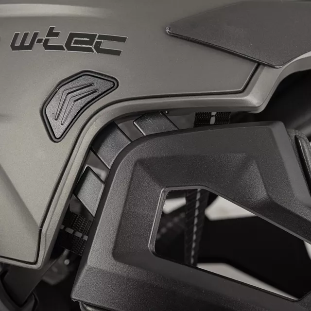 Junior downhill bukósisak W-TEC Estreito, állítható méret, szellőzőnyílás, fényvisszaverő elemek, napellenző, kivehető belső párnázás