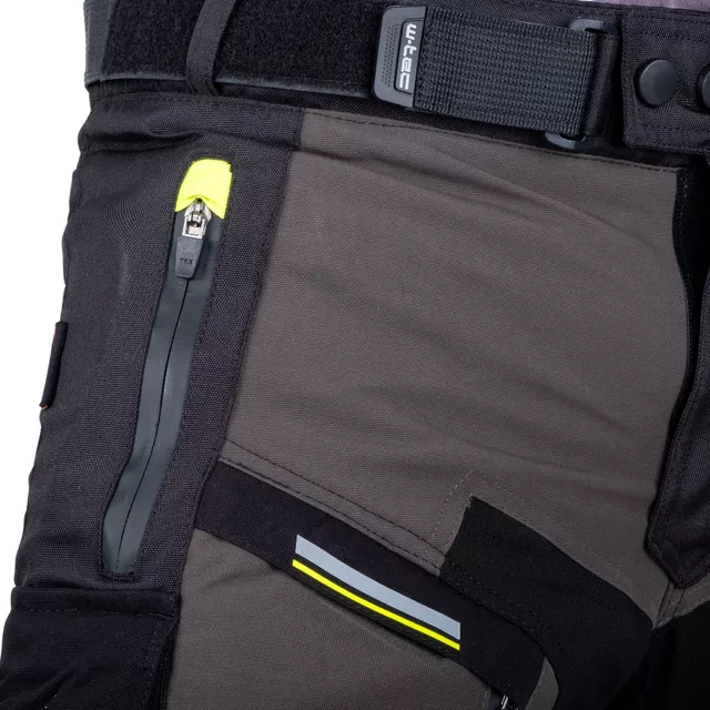 Motoros nadrág W-TEC Daimick, kivehető 1. szintű CE térdvédő, kivehető szigetelő bélés, AirVent System, fényvisszaverő elemek - fekete-szürke