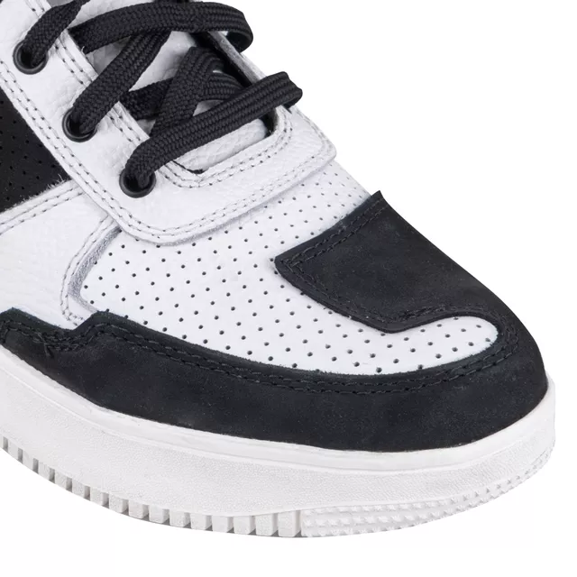 Motoros csizma W-TEC Bastige, megerősítés a váltó területén, fűzős rögzítés, fém fűzőlyukak, kényelmes neoprén szegély