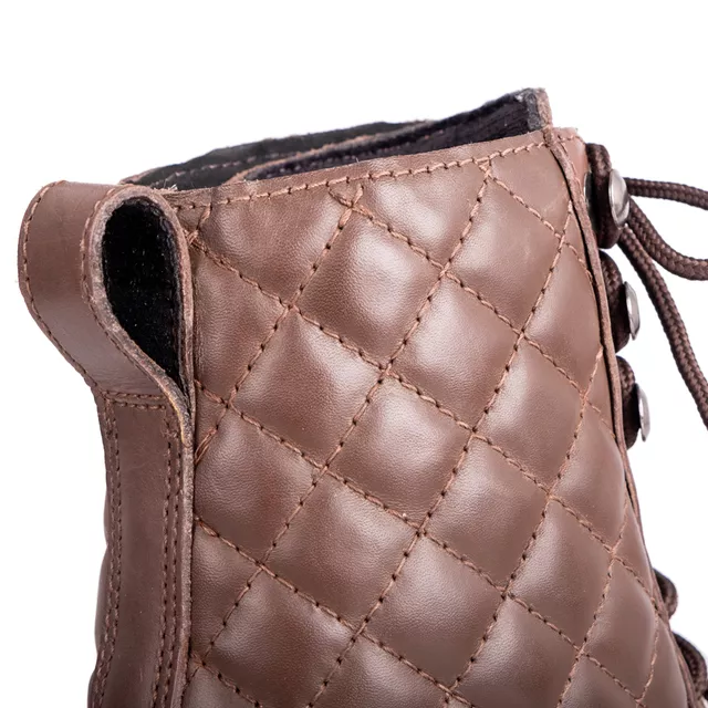 Női motoros csizma W-TEC Leocia Brown sarok- és orrvédelem, csúszásgátló talp, fűzős rögzítés - barna