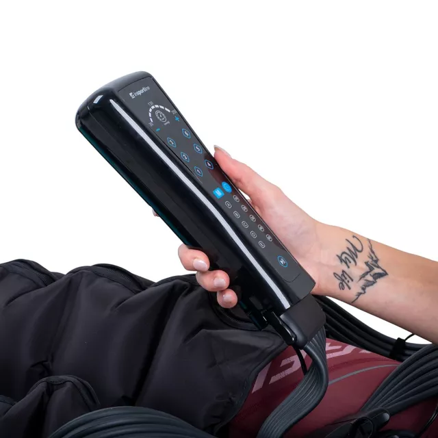 Kompressziós masszázsrendszer inSPORTline Compafare, zipzárral záródó lábak, elősegíti a jobb vérkeringést, segít csökkenteni a duzzanatot