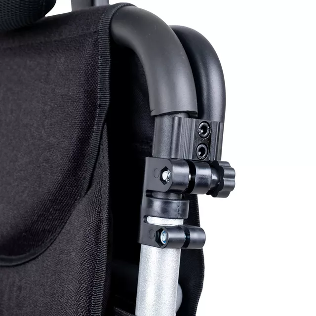 Elektromos kerekesszék inSPORTline Hawkie Evo II állítható háttámlával 700W, joystick, állítható háttámla, összecsukható kialakítás