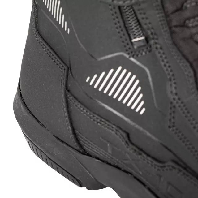 Motoros csizma W-TEC Tixten, rugalmas panelek, vízálló membrán, csúszásgátló talp, megerősített részek, rugalmas panelek