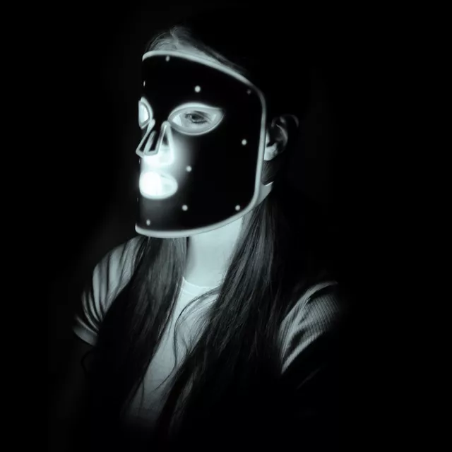 Újratölthető szilikon LED maszk inSPORTline Santorina