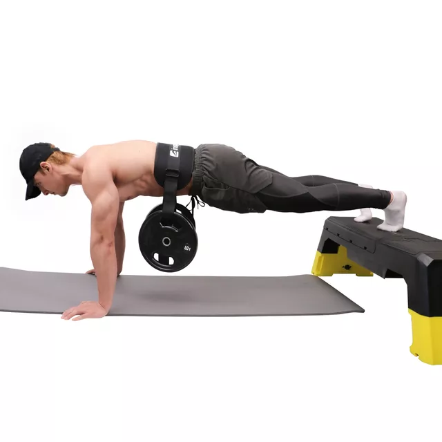 Súlyzóöv csípőemelésekhez inSPORTline Hiptra, megerősített öv, csatos főszíj, hurok a fitneszkellékek felakasztásához