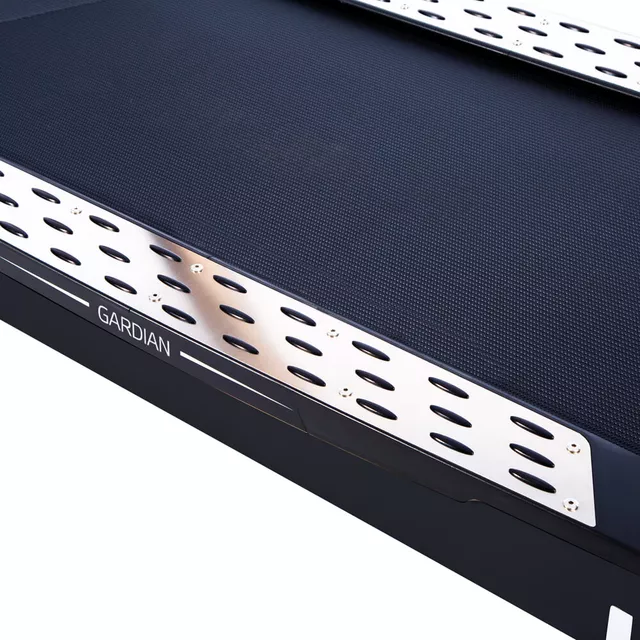 Futópad inSPORTline Gardian G8, 6 lóerő, max.180kg, futófelület 151x55cm, max. 20km/ó, HRC, 30 program, Silent Block,  18,5" kijelző, Silent Motion