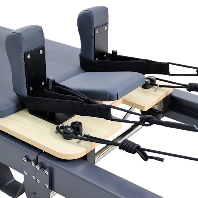Pilates reformer inSPORTline Comfolder EVO, összecsukható szerkezet, 4 görgő a könnyű mozgatáshoz, karcolásálló váz, levehető háttámla, pilates doboz - bézs