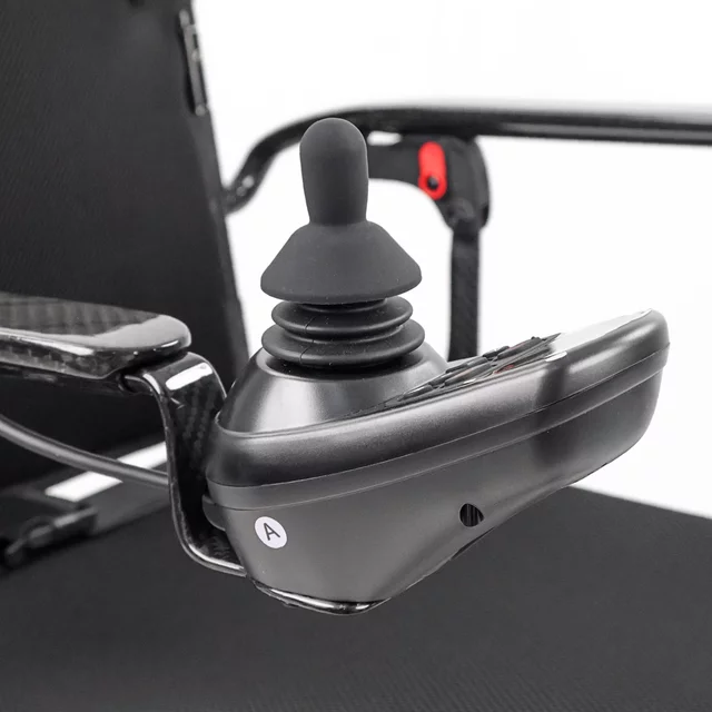 Elektromos karbon kerekesszék inSPORTline Feally, joystick vezérlés, elektromágneses fékek, biztonsági öv, 20–25 km hatótáv