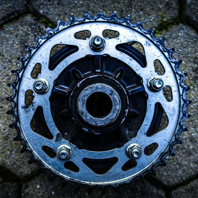 Lánctisztító spray S100 Ketten Reiniger 300 ml, korróziógátló adalék, optimális folyékonyság, tökéletes tapadás