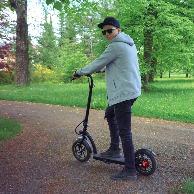 Elektromos roller W-TEC Twelver 12"  - 2.osztály