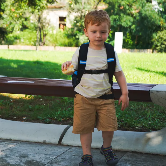 Gyerek hátizsák inSPORTline Expino, anatómiailag formázott vállpántok, állítható mellkaspánt és derékszíj, megerősített anyag, fényvisszaverő elemek - rózsaszín