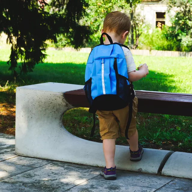 Gyerek hátizsák inSPORTline Expino, anatómiailag formázott vállpántok, állítható mellkaspánt és derékszíj, megerősített anyag, fényvisszaverő elemek - rózsaszín