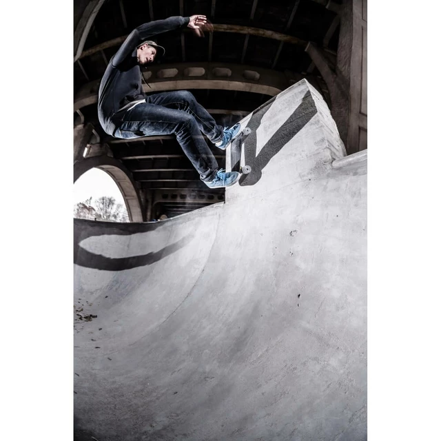 Műanyag gördeszka Fish Classic 22" - Green-Black-Blue