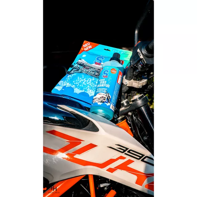 Sűrű habos sampon S100 Power Bike Shampoo 1l, 2 az 1-ben funkció: előmosás + sampon, nagyon kíméletes minden felülethez