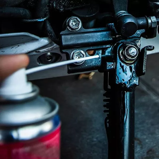 Multifunkciós olaj S100 300 ml, megbízhatóan véd a korrózió ellen, eltávolítja a nedvességet, feloldja a rozsdát