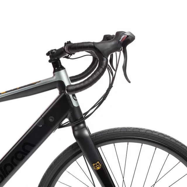 Gravel elektromos kerékpár Olpran e-Gravel 28" 360Wh - 2026-os modell, hatótávolság akár 90 km, Jabo 100SX hátsó motor, Kenda 700x38C gumiabroncsok - szürke/fekete