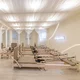 Pilates reformer inSPORTline Comfolder EVO, összecsukható szerkezet, 4 görgő a könnyű mozgatáshoz, karcolásálló váz, levehető háttámla, pilates doboz - bézs