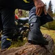 Motoros csizma W-TEC Boarto, dupla varratok, vízálló membrán, légáteresztő panelek, forgatható feszítő rendszer