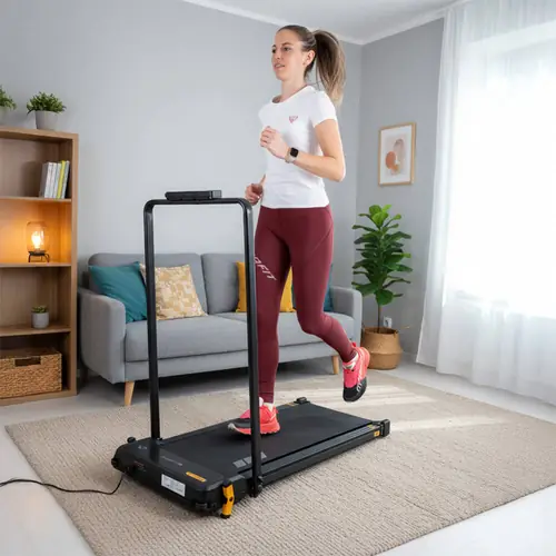 Séta az inSPORTline ZenRun NOON gyaloglópadon egy otthoni nappaliban