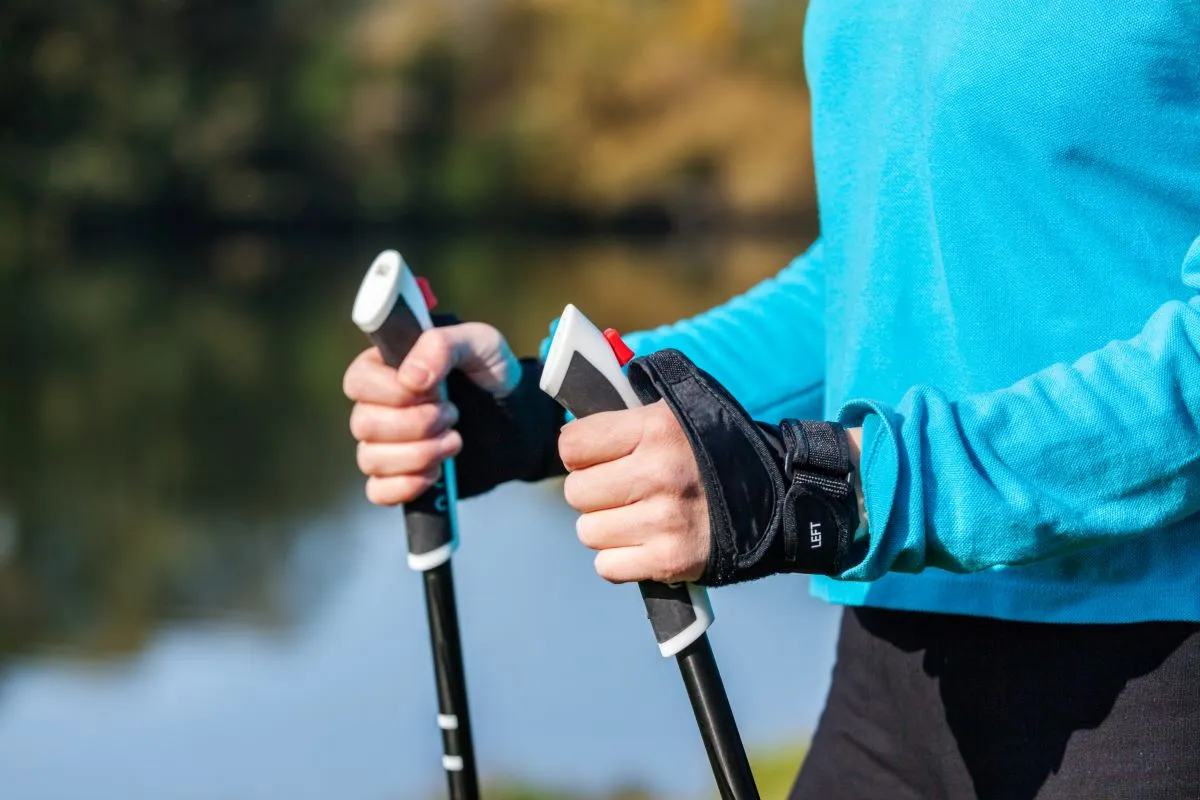 A nordic walking bot és a helyes északi gyaloglótechnika jellemzői